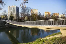 Kroměříž otevřela opravenou lávku přes řeku Moravu. Je jako nová, říká starosta