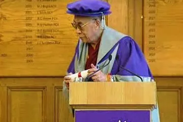 Dalajlama se setká s britským premiérem Brownem