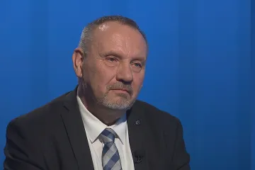 Není v silách jednotlivce, aby to bez systémových změn zvládl, vyjádřil se k Havlíčkově dvojroli Kováčik