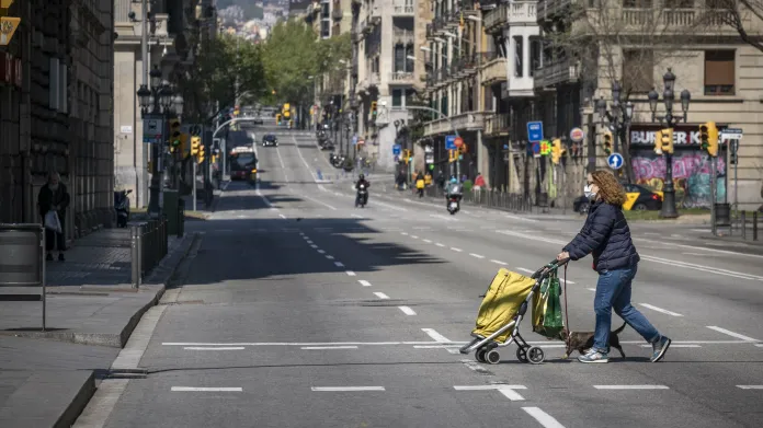 Život v Barceloně ochromila epidemie