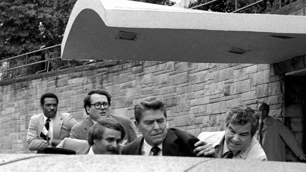 Ronald Reagan po atentátu