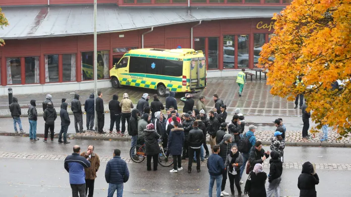 Vyšetřování atentátu ve švédské škole v Trollhättanu