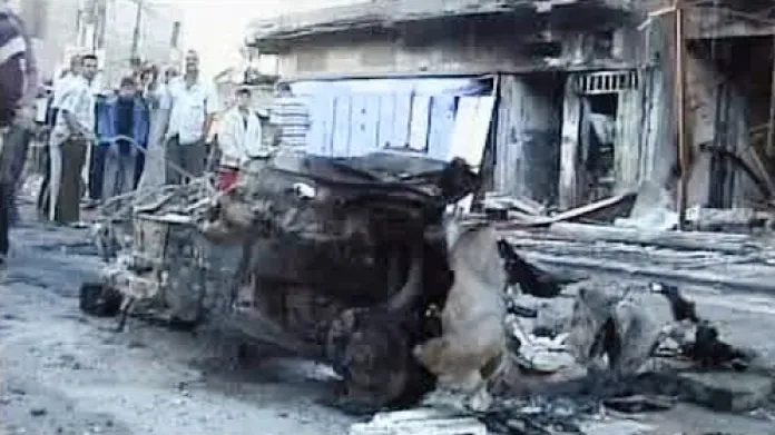 Následky atentátů na šítské čtvrti v Bagdádu
