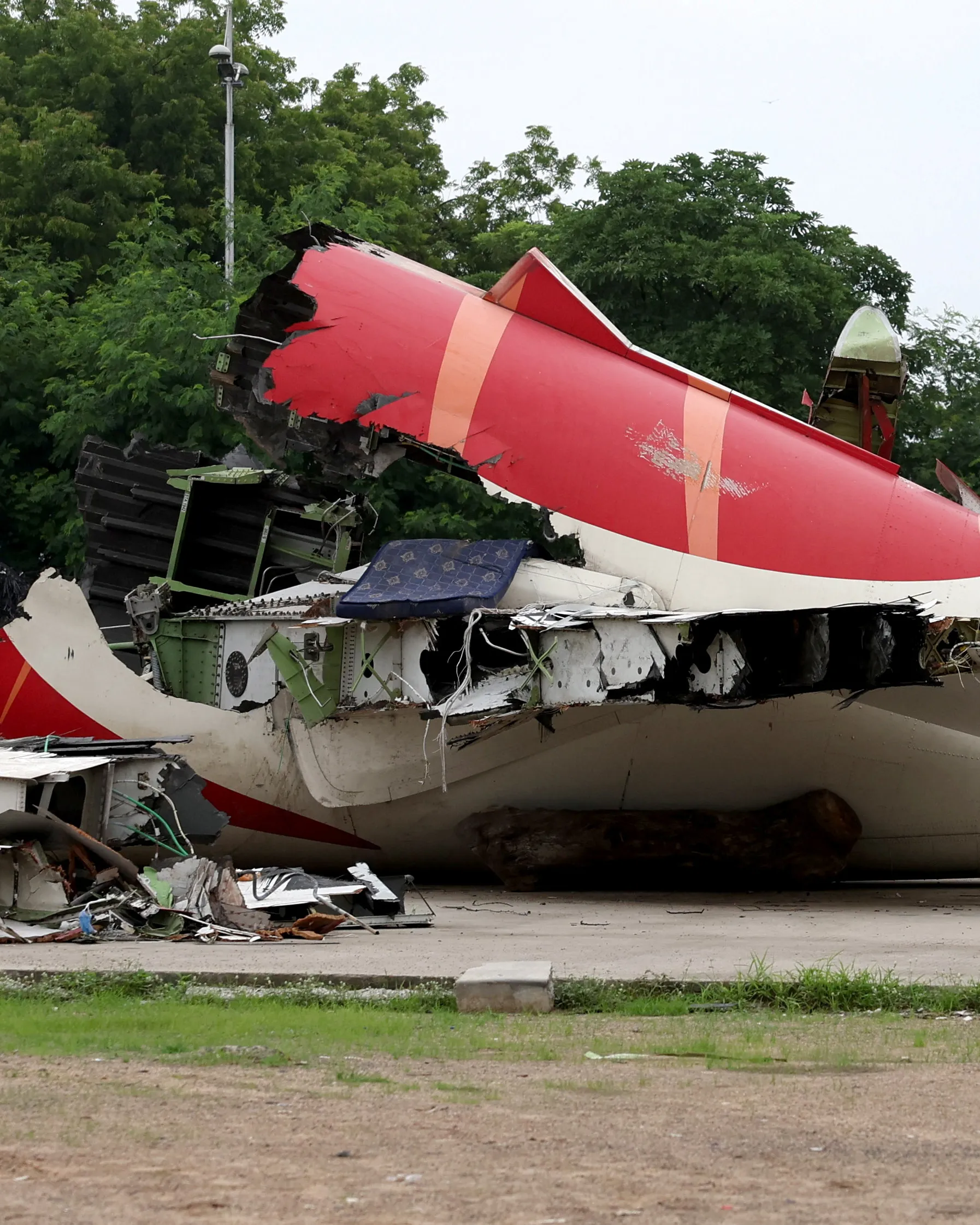 Přívod paliva před pádem letadla Air India zřejmě vypnul kapitán, píše WSJ