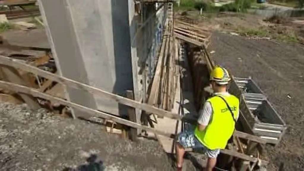 Rozestavěný most u Bohumína