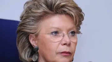 Viviane Redingová