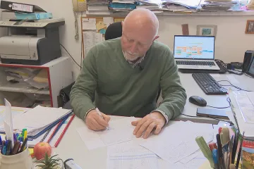 Ředitelé škol jsou zavaleni papírováním. Pomoci by mohlo administrativní slučování