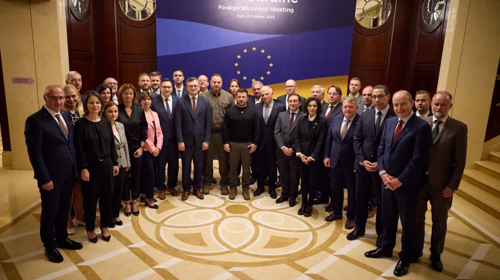 Unijní ministři zahraničí v Kyjevě