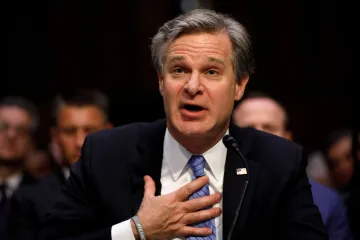 Šéf FBI: Komunistická Čína je největší hrozbou pro USA. Špioni kradou technologie i výzkum