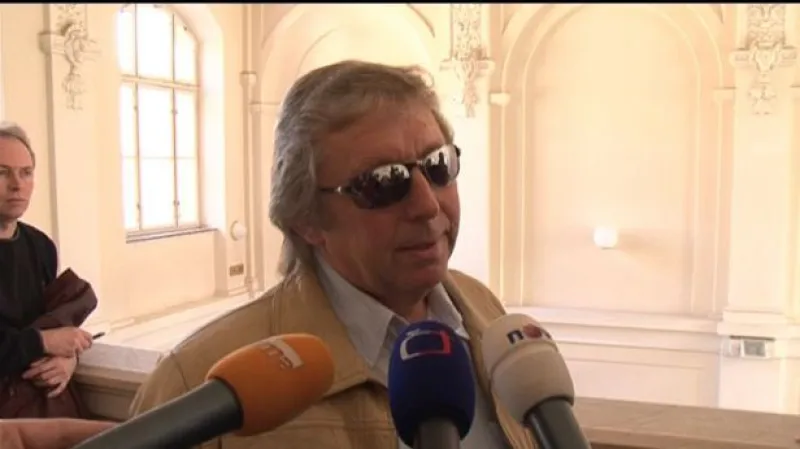 Otcové dětí, které srazil řidič avie na přechodu