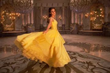 Recenze: Kráska Emma Watsonová učí zvíře milovat. Disney to zase zvládl