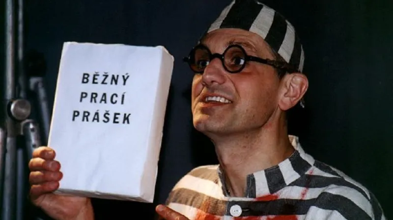 David Vávra v satirickém pořadu Česká soda