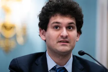 Šéfa zkrachovalé burzy kryptoměn FTX Bankmana-Frieda obvinili z podvodu. Hrozí mu trest až 115 let vězení