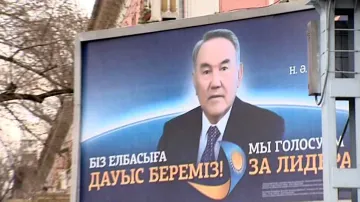 Billboard kazašského prezidenta Nazarbajeva