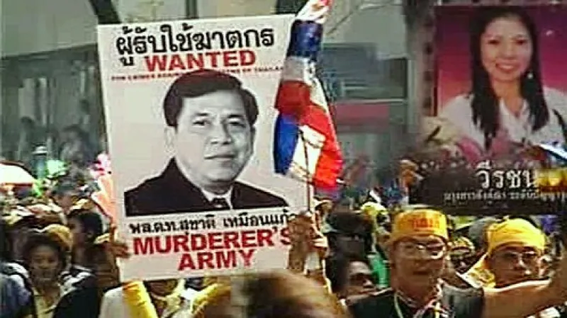 Thajští demonstranti