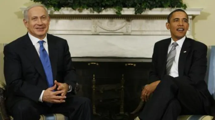Izraelský premiér Benjamin Netanjahu a americký prezident Barack Obama na jednání v Bílém domě