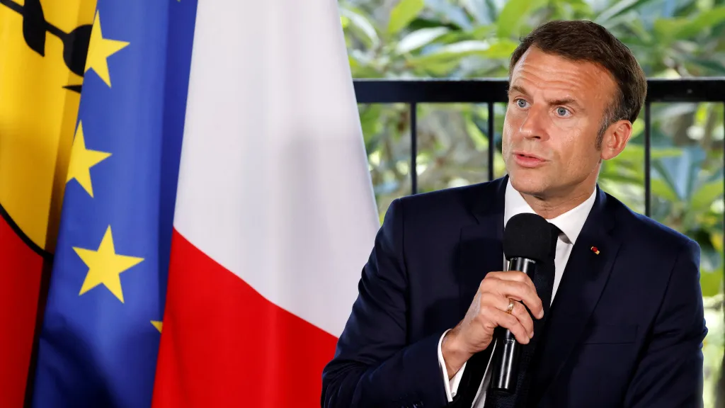 Francouzský prezident Emmanuel Macron na návštěvě Nové Kaledonie