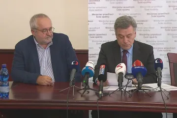 Blažek odmítl, že obstruuje jmenování soudců. Na nejmenování Novotného trvá