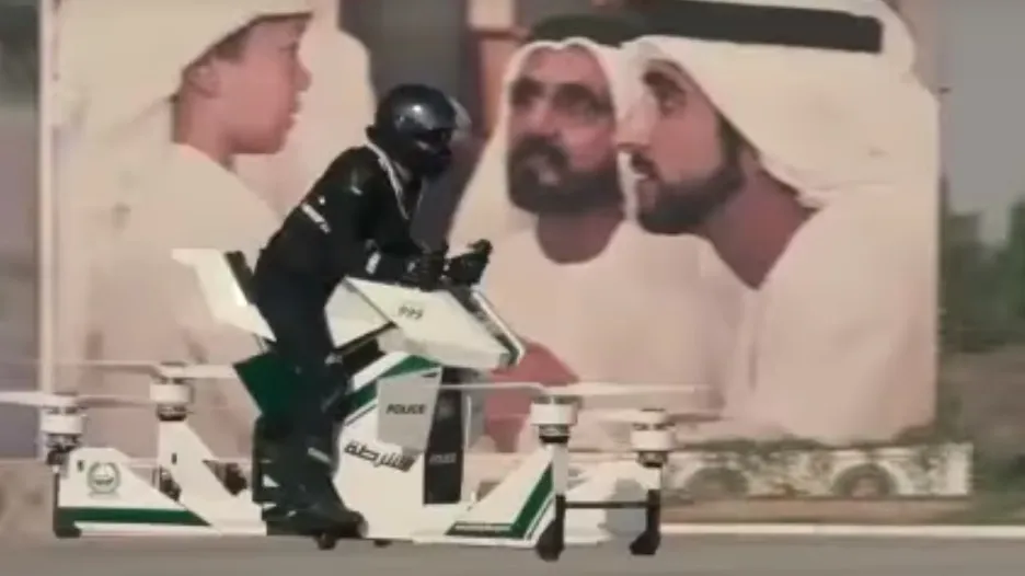 Dubajská policie s létajícím dronem