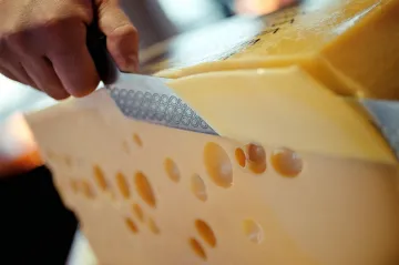 Nejen spor o Krym, mezi Moskvou a Kyjevem hoří i obchodní válka