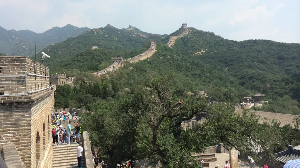 Lidský hrozen na Velké čínské zdi