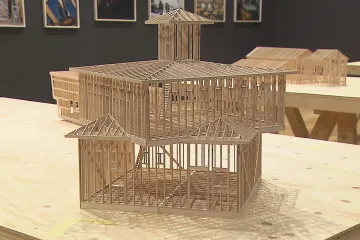 Stačilo umět máchnout kladivem. Výstava seznamuje s oblíbeným způsobem stavění v USA