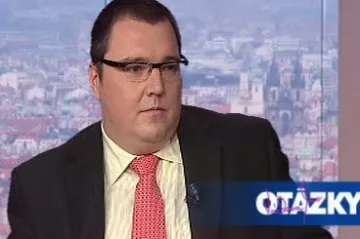 Česká ekonomika je bárkou v klidné zátočině. Kdy vpluje do finanční bouře?