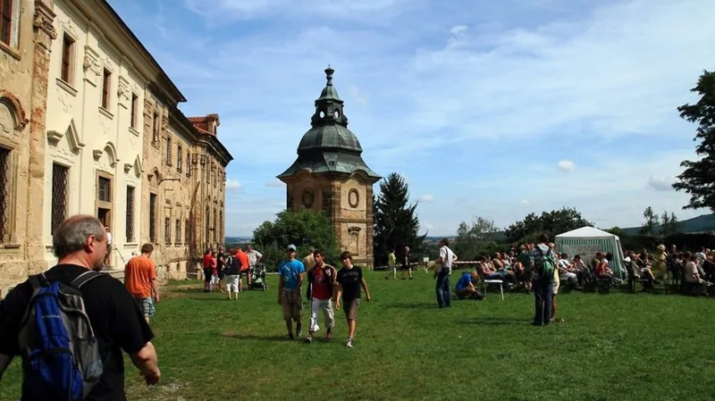 Večer pro klášter Chotěšov