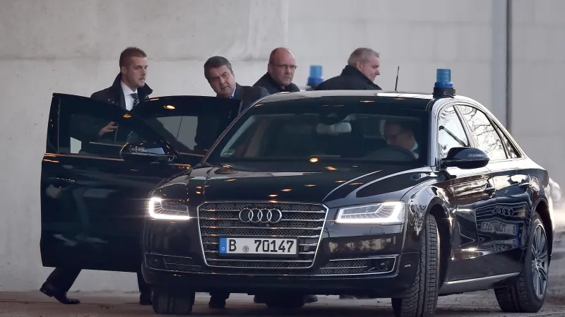 Ještě v neděli odcházel z jednání vicekancléř Gabriel spíše rozladěn