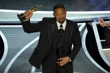 Nejlepším filmem 2021 je dle Oscarů drama o neslyšících V rytmu srdce, sošky mají i Chastainová a Smith