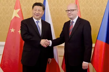 Maraton prezidenta Si. Smlouva o spolupráci, jednání se Sobotkou
