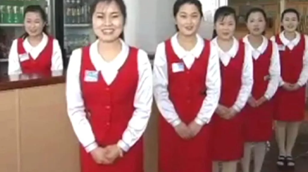 Severokorejské číšnice