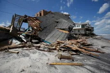 V USA nacházejí další oběti hurikánu Irma. Rusové nabízejí pomoc s likvidací škod