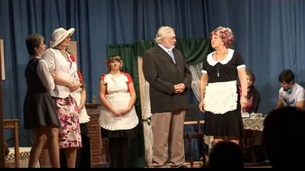 Vystoupení ochotníků v Okříškách