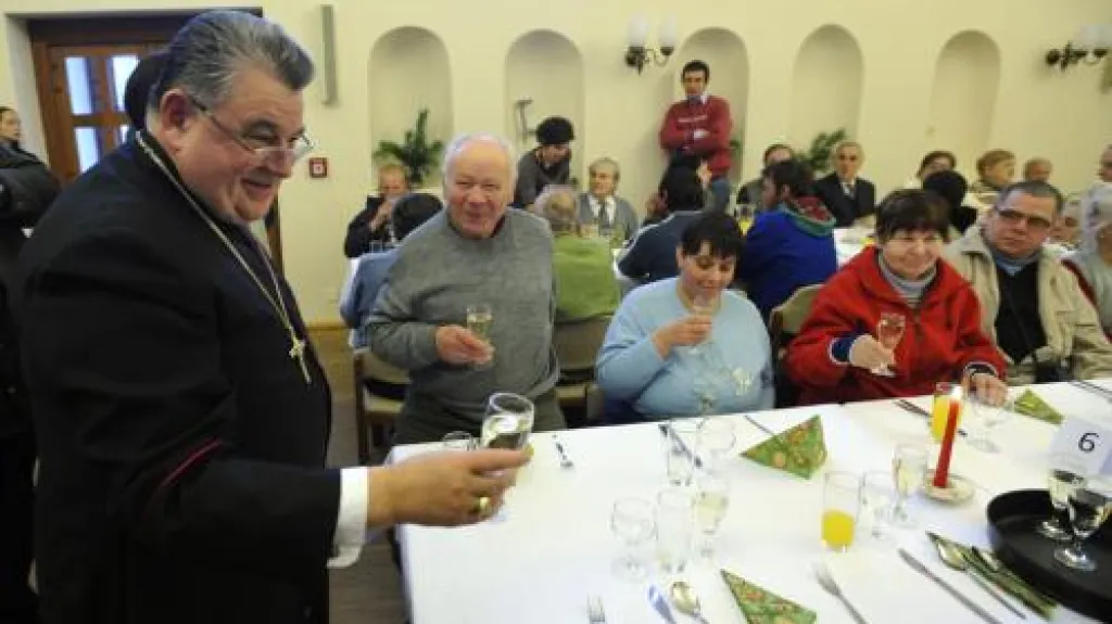 Vánoční charitativní oběd v Arcibiskupském paláci