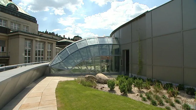 Nový ústav biochemie AV ČR těsně před otevřením