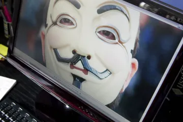 Lupa.cz: Hackeři Anonymous napadli weby Babišových firem