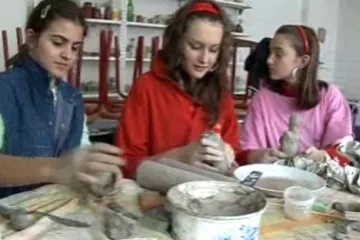 Děti si vyzkoušely cestu do pravěku