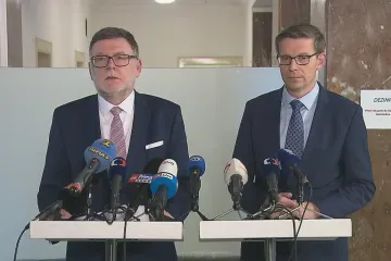 Vážně přemýšlíme o zastropování marží, řekl Stanjura po jednání s petrolejáři. Rozhodne do konce dubna