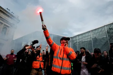 „Zablokujte všechno!“ Protestující vyšli do ulic Francie
