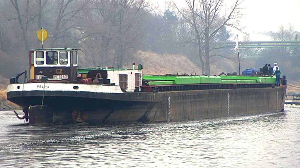 Stará nákladní loď