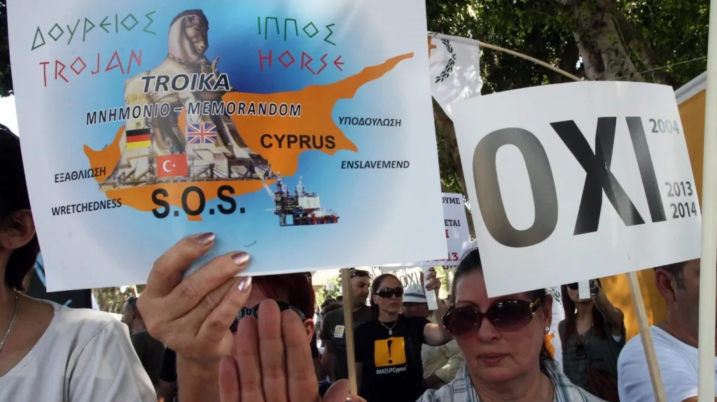 Kypřané protestují proti záchrannému plánu