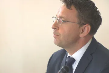 Nový šéf dopravy. Šestačtyřicetiletý právník, od kterého si experti slibují ostřejší jízdu
