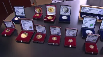 Pamětní mince vyrábí například Česká mincovna