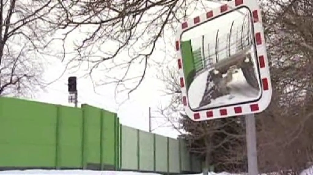 Protihluková stěna ve Zvíkově