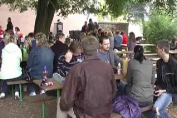 Vinobraní na podporu mladých fotbalistů