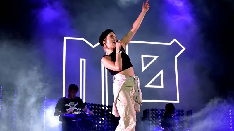MØ