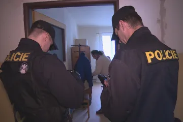 Policie kontrolovala ubytovny pro cizince. Hlídky budou tam, kde budou potřeba, slíbil Chovanec