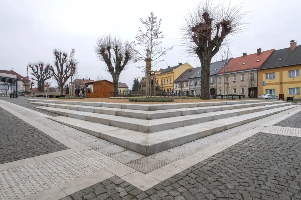 Česká Skalice na Náchodsku dokončila první etapu rekonstrukce centrálního Husova náměstí