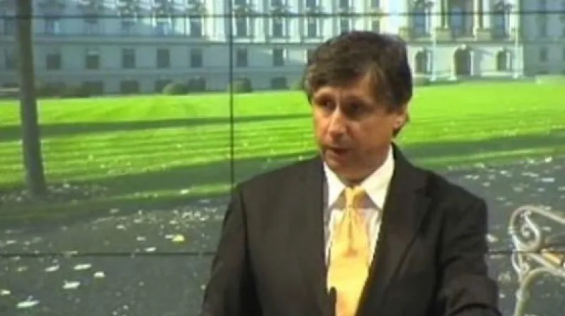 Brífink vlády o drogách a energetice